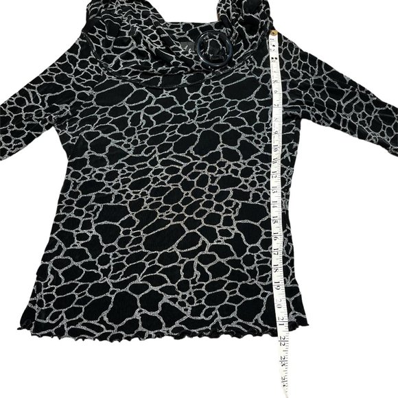 ARTEX COLLECTION Off Shoulder Top Size Small Very Stretchy Big Buckle Detail - Picture 7 of 10